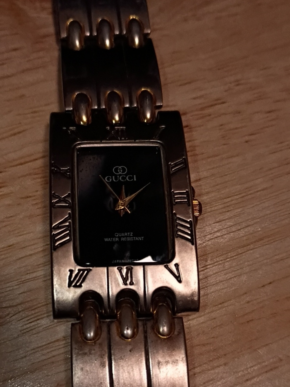 Gucci Men’s Black Dial Gold-Tone Bracelet Watch